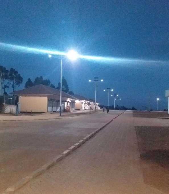 平南县非洲科特迪瓦太阳能路灯工程